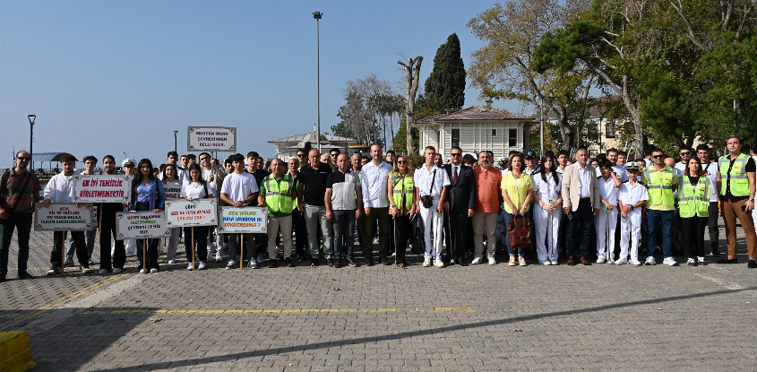 Hereke Sahili'nde Geniş Katılımlı 'Deniz Kıyı Temizliği' İcra Edildi