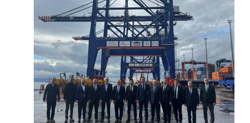 T.C. Ulaştırma ve Altyapı Bakanlığı Denizcilik Genel Müdürü Ünal Baylan, DP World Eyvap Limanı'nı Ziyaret Etti