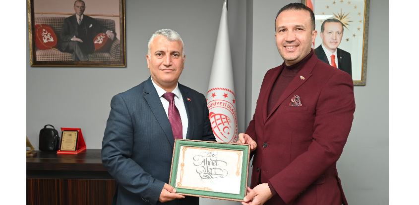 YK BAŞKANIMIZ VEDAT DOĞUSEL, KOCAELİ BÖLGE LİMAN BAŞKANLIĞINA ATANAN DR. AHMET MERT'İ ZİYARET ETTİ
